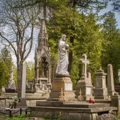 W jakich krajach obchodzi się Wszystkich Świętych i jak to wygląda?