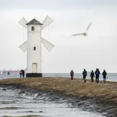 Najlepsze atrakcje na wyspie Uznam, które musisz zobaczyć