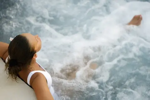 Jak korzystać z jacuzzi w hotelu, aby uniknąć nieprzyjemnych sytuacji
