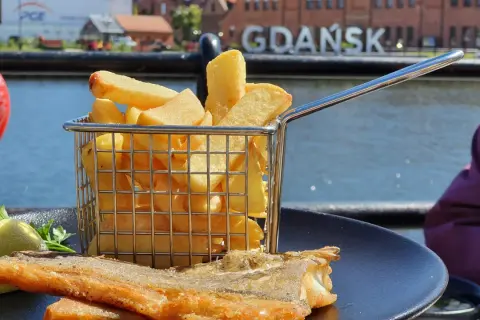 Co zjeść w Gdańsku? Odkryj najlepsze lokalne przysmaki i restauracje