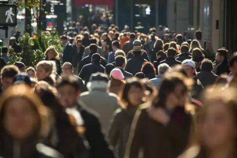W jakim kraju jest najwięcej ludzi? Zaskakujące dane o populacji