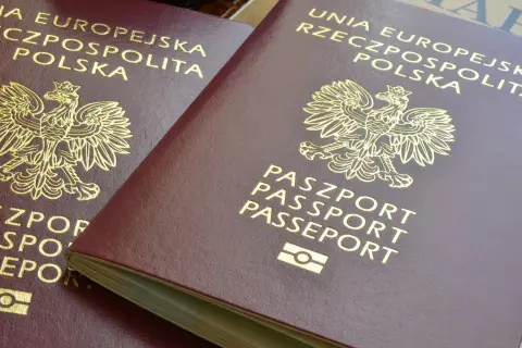 Gdzie najszybciej wyrobić paszport? Oto najlepsze miejsca i porady