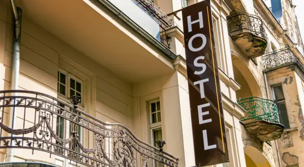 Co to jest hotel? Poznaj kluczowe informacje i rodzaje obiektów hotelowych
