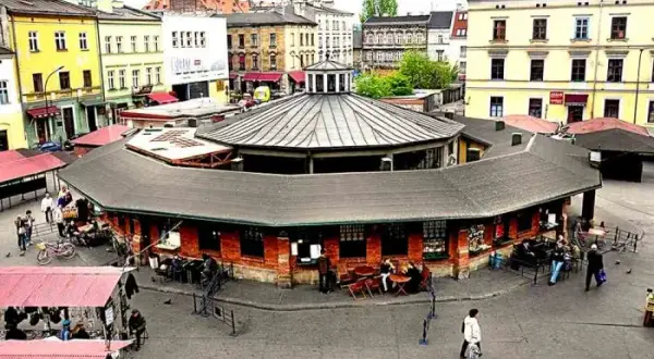 Gdzie zjeść w Kazimierzu? Odkryj najlepsze restauracje i smaki