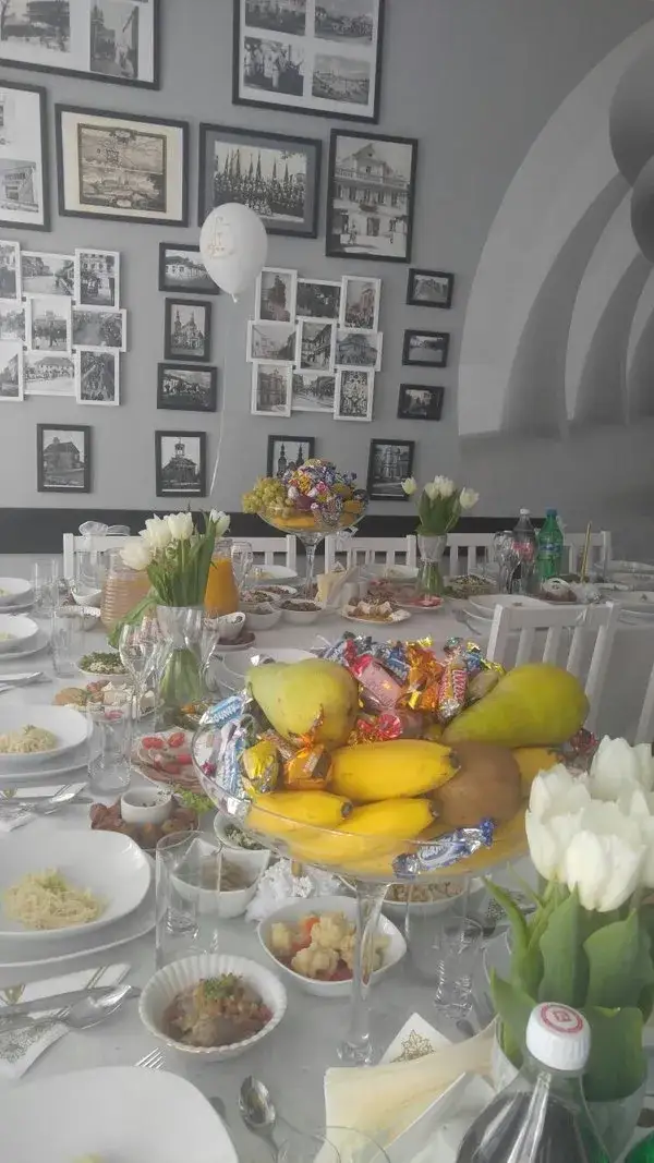 Zdjęcie Gdzie zjeść w Łowiczu? Odkryj najlepsze restauracje i kawiarnie
